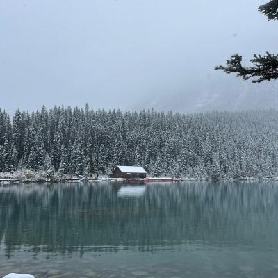 Alberta Lake Louise Cottage